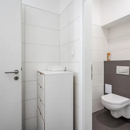 Apartment Bpr Stylish Vagabond With Ac *