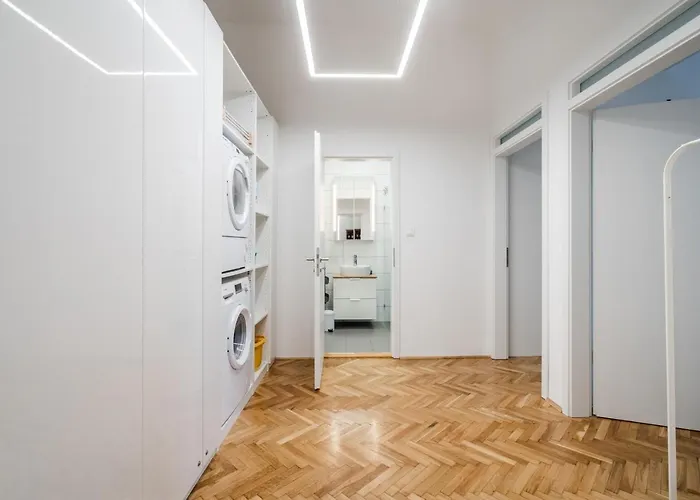 Stylish Vagabond With Ac Budapeszt