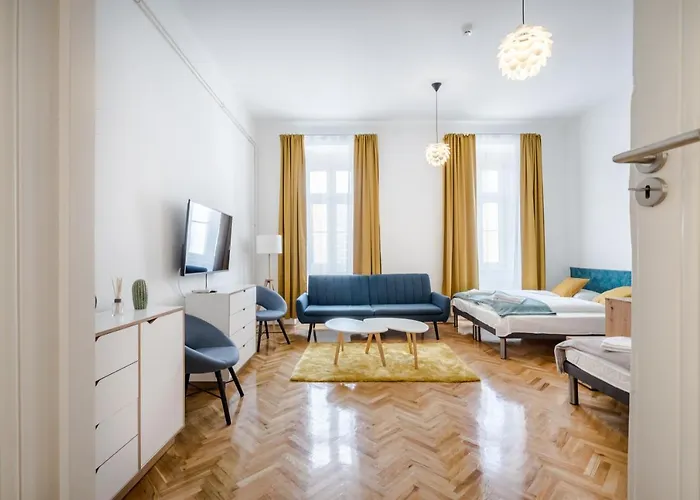 Stylish Vagabond With Ac * Budapesta