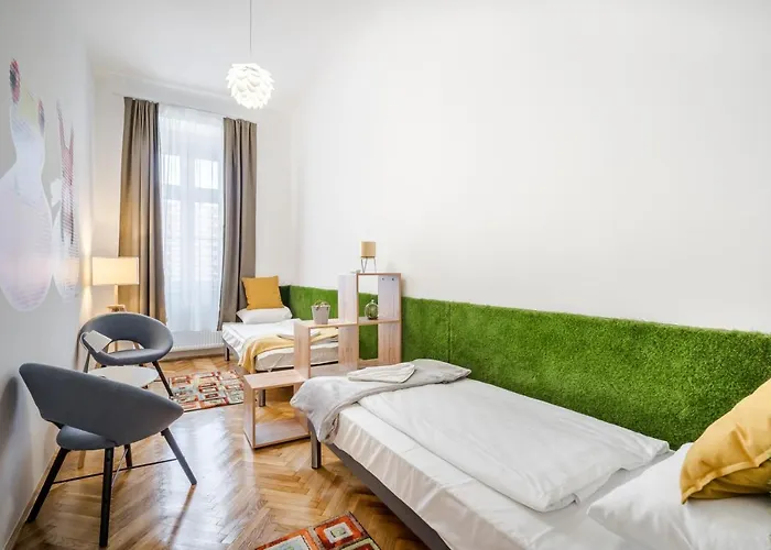 Stylish Vagabond With Ac * Budapesta