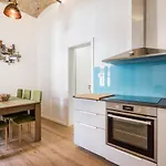 Appartamento Stylish Vagabond - 3br, 2 Bathrooms, Ac, Budapest