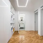 Stylish Vagabond - 3br, 2 Bathrooms, Ac, Budapest