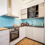 Stylish Vagabond - 3br, 2 Bathrooms, Ac, Appartamento Budapest